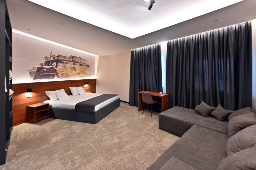 Tvrdjava Rooms - Nowy Sad Zewnętrze zdjęcie