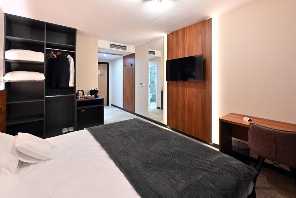Tvrdjava Rooms - Nowy Sad Zewnętrze zdjęcie